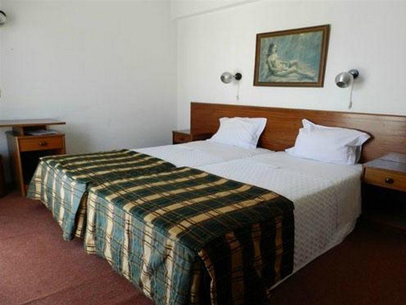 Rosamar Apartamentos Armacao de Pera Bagian luar foto
