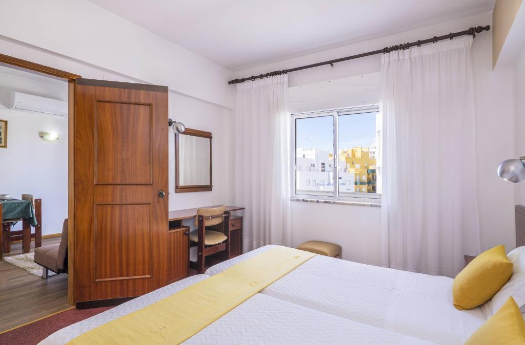 Rosamar Apartamentos Armacao de Pera Bagian luar foto
